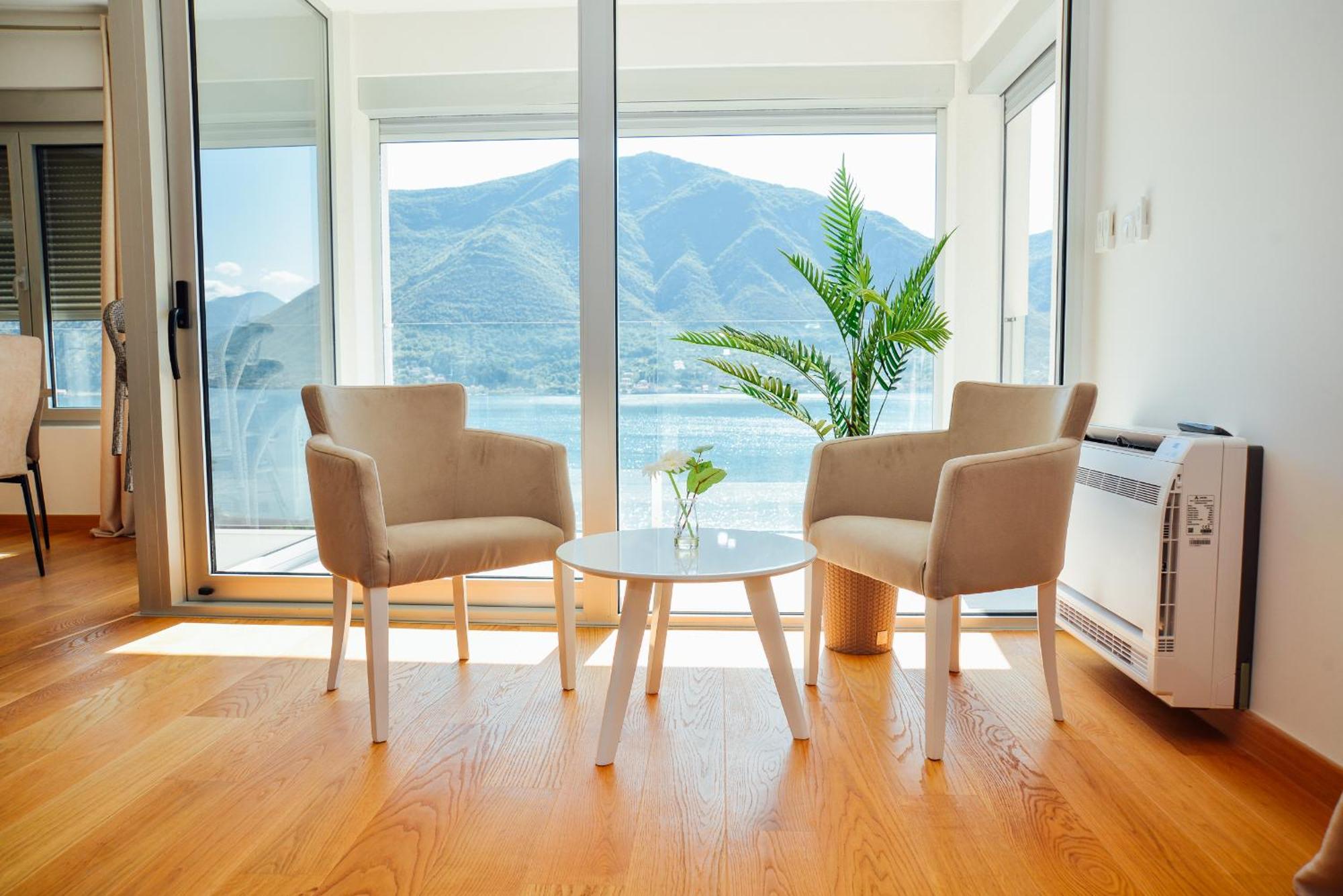 Sea View Apartment For 4 科托尔 外观 照片
