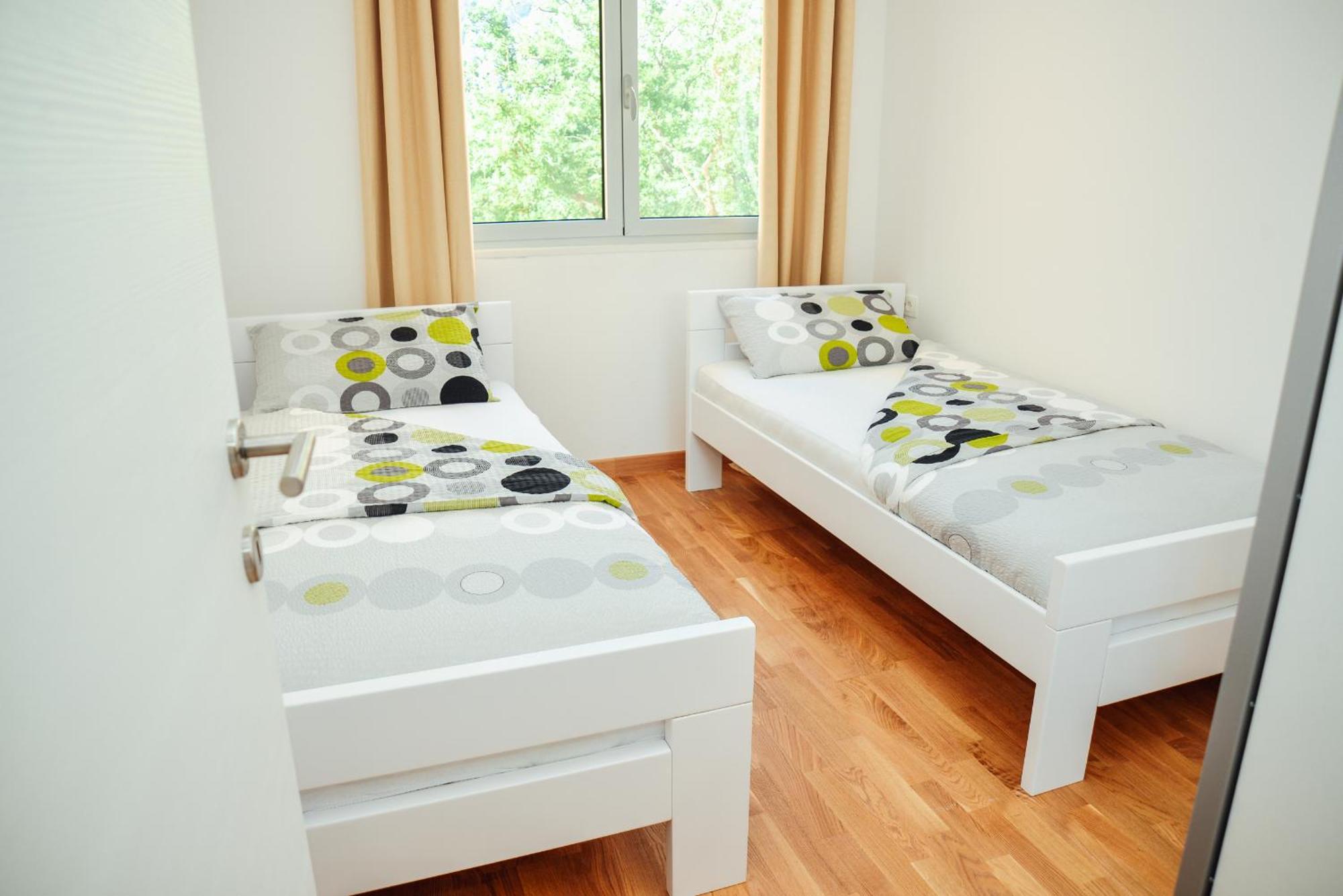 Sea View Apartment For 4 科托尔 外观 照片