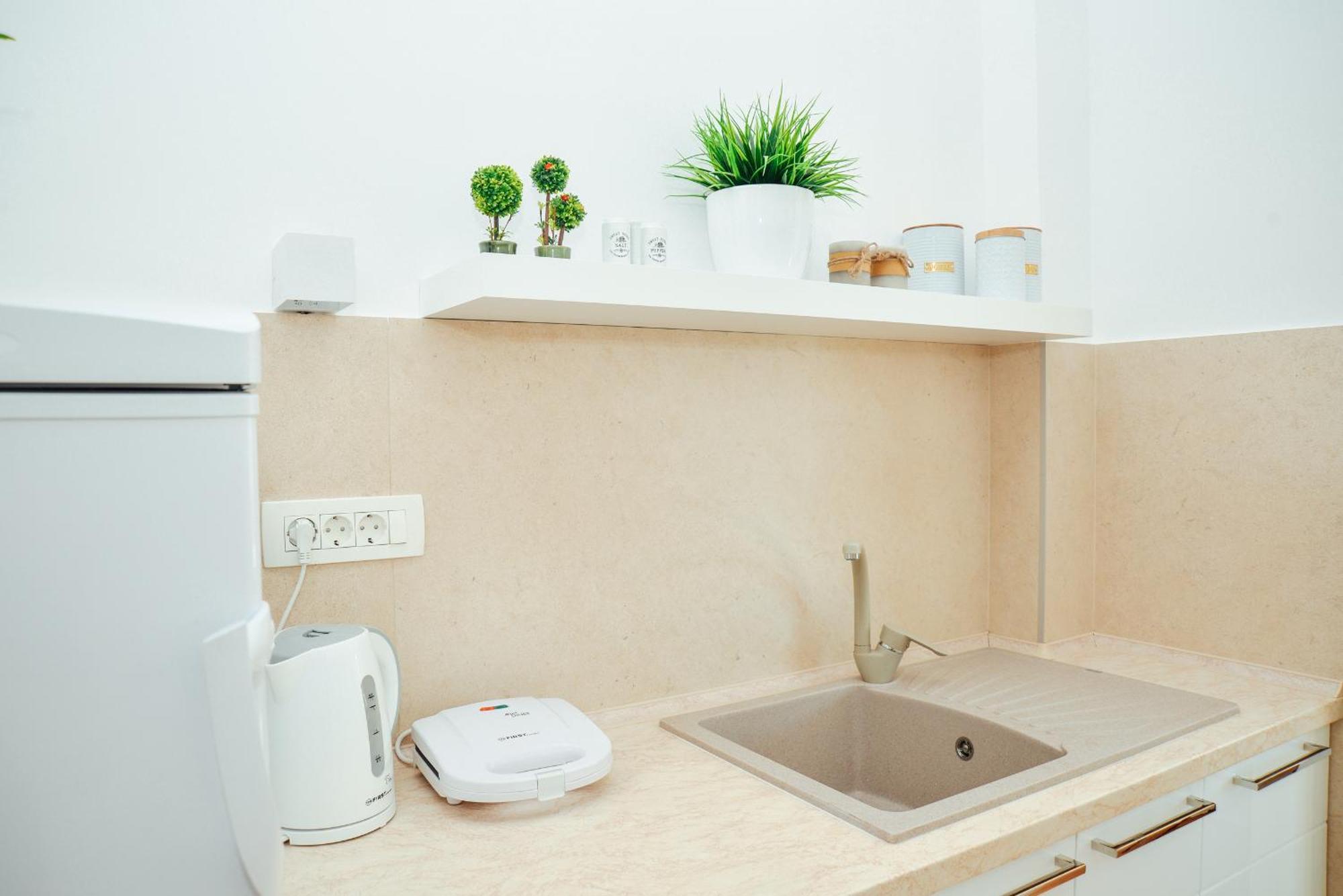 Sea View Apartment For 4 科托尔 外观 照片