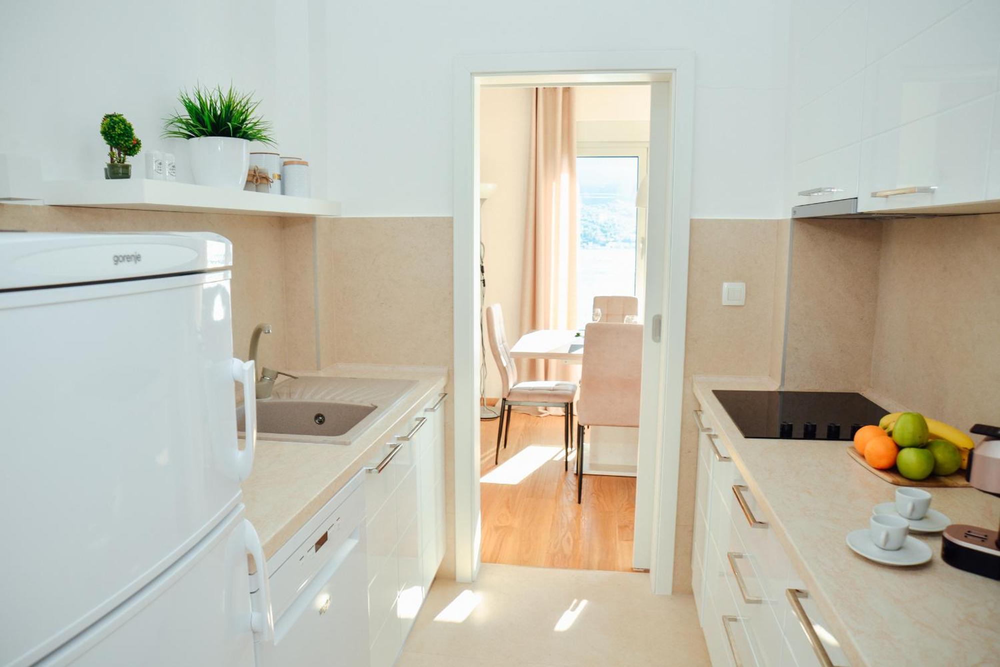 Sea View Apartment For 4 科托尔 外观 照片
