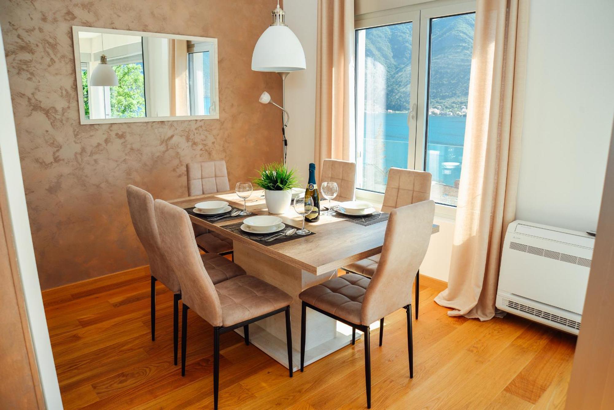 Sea View Apartment For 4 科托尔 外观 照片